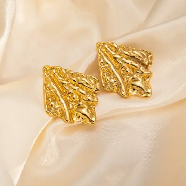 Wholesale 1 Pair Classic Style Geometric Oval Heart Shape Plating 304 Stainless Steel Ear Studs