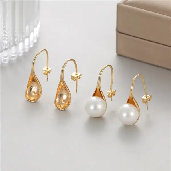 Wholesale Geometric Ear Hook Earrings For Women Featuring Copper Material With Artificial Pearl Inlay