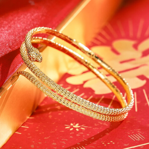 Wholesale Year of the Snake Corundum Bracelet Ancient Fa Ling Snake Bracelet Zodiac Bracelet Light Luxury High Sense Design Sense Live