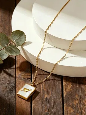 Wholesale Classic Style Square Necklace For Women In 304 Stainless Steel With 18K Real Gold Plated Handmade Chain, Perfect For Independence Day