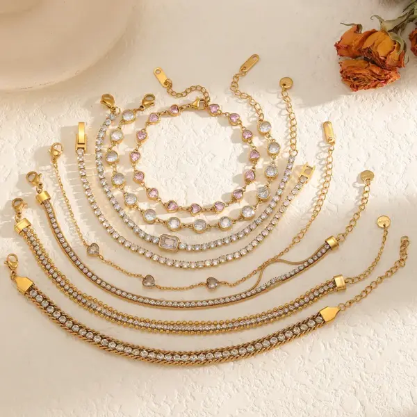 Wholesale Niche High-end Jewelry 18K Gold Plated 304 Stainless Steel Vacuum Electroplated Rhinestone Geometric Heart Zircon Waterproof Non-fading Bracelet For Women
