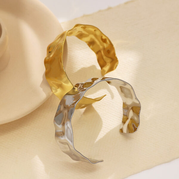 oly-97f5a8b24dbe6b7b116b7c3a12f0d794 Wholesale stainless steel bracelet heavy work hammered C- shaped bracelet retro gold wide titanium steel open bracelet