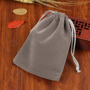 Gray; 13x 18cm flannel bag (please take an integer multiple of 50 for a single color and size)