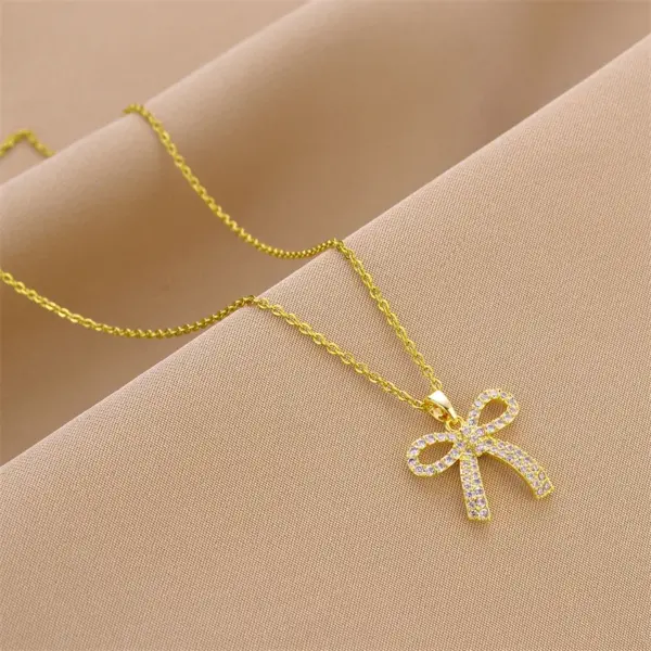 Wholesale Fashion Bow Knot Titanium Steel Hollow Out Inlay Rhinestones Pendant Necklace 1 Piece