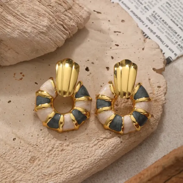 Wholesale Elegant Shell Shaped Enamel Drip Oil Non-Fading Earrings For Women Fashionable Luxury Stainless Steel Jewelry