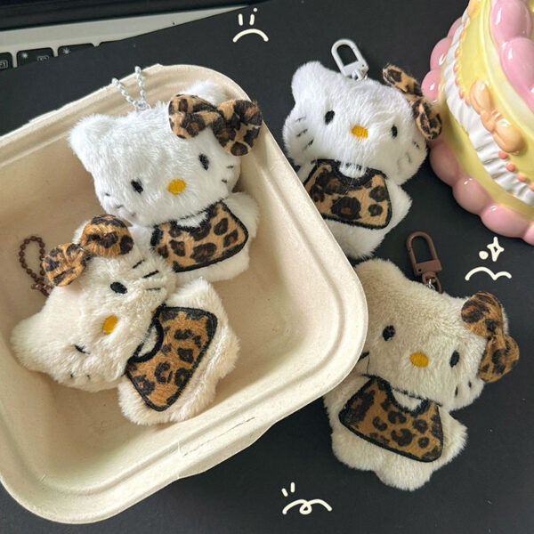 oly-9921cff77e0972a72be7434590970885 Wholesale Leopard Pendant Plush Cute KT Love Bag Pendant Miu Style Student Girl Heart Keychain