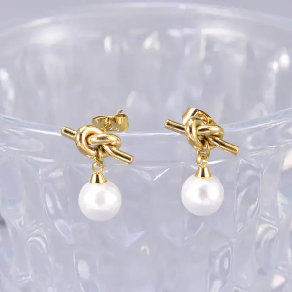 Wholesale 1 Pair Basic Simple Style Knot 304 Stainless Steel Titanium Steel Artificial Pearls 18K Gold Plated Vacuum Plating PVD Coated Drop Earrings