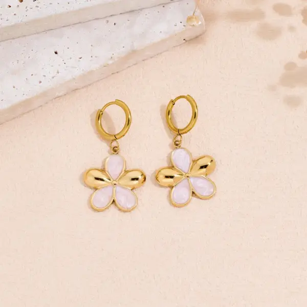 Wholesale Flowers Plasma Earrings For Women In 304 Stainless Steel With 18K Real Gold PVD Coated Plating And 0.03µm Thickness