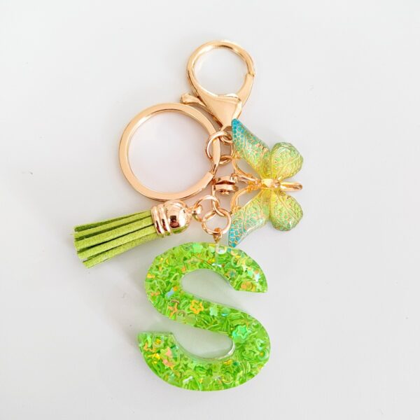 Wholesale 26 English Alphabet Keychain Pendant Green Star Glitter Resin Pendant Personality Key Chain