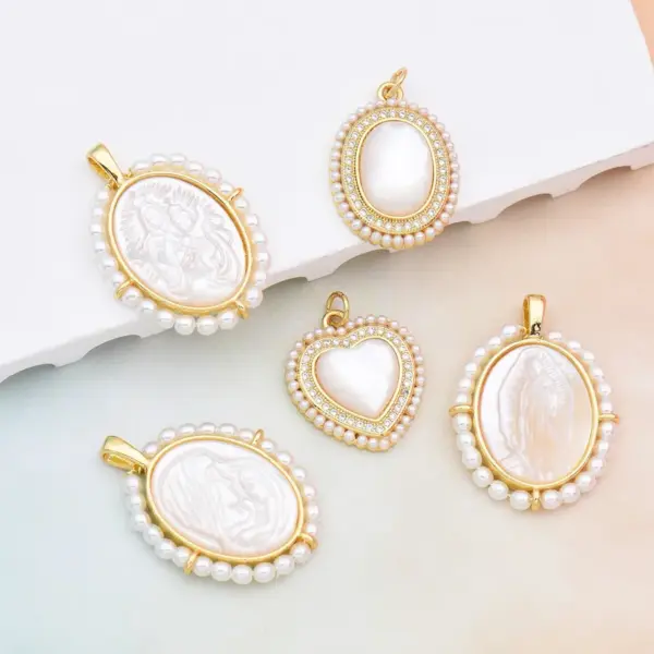 Wholesale 1 Piece Copper Artificial Pearls Shell 18K Gold Plated Virgin Mary Oval Heart Shape Polished Pendant
