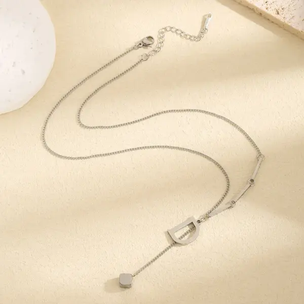 Wholesale Non-Fading Titanium Steel Necklace For Women, Short Design With Letter Pendant, Cool Clavicle Chain Jewelry Accessory