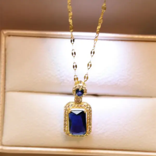 Wholesale Square Claw Setting Pendant Necklace For Women In Copper With KC Golden Plated Water Plating And Zircon Inlay, Featuring Lip Chain