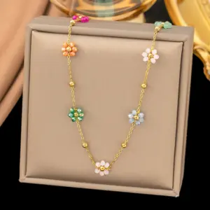 11 [Ah6143] Colorful Beads Flower Necklace / Gold