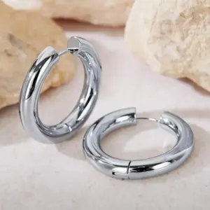 5.0 Ear Buckle Style in Steel Color 20MM