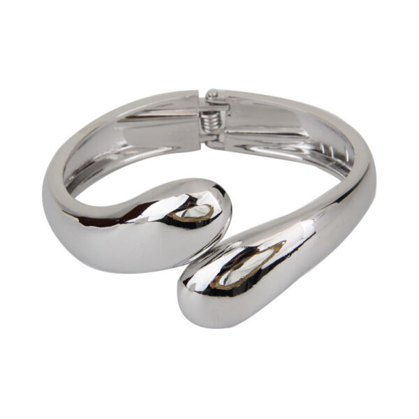 oly-9ac62a5718c72645fa7d95b3727863b7 Wholesale metal style geometric smooth cross retro ins bracelet women's light luxury niche high-end exquisite bracelet