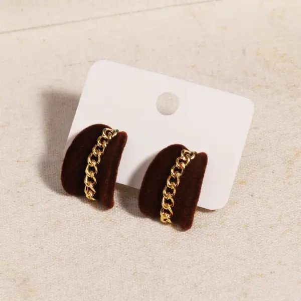 Wholesale New Style Burgundy Velvet Earrings Elegant Versatile High-end Retro Fashion Design Heart-shaped Stud Earrings For Women Copper Plated With 18K Real Gold