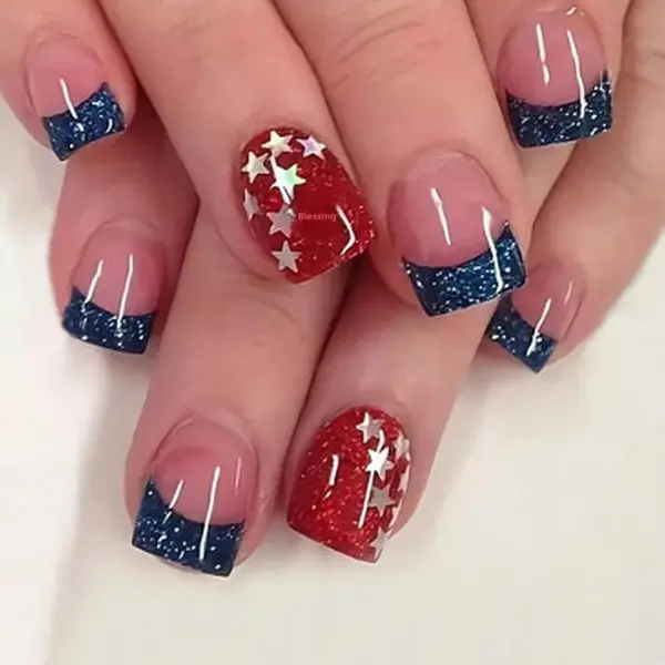 Wholesale Wearable Short Glossy French Nail Tips Red And Blue Color Matching American Independence Day Star Pattern 24 Pieces