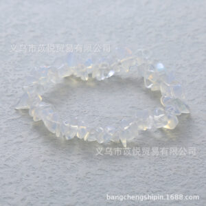 Opal (synthetic material) / Bracelet circumference is about 18cm