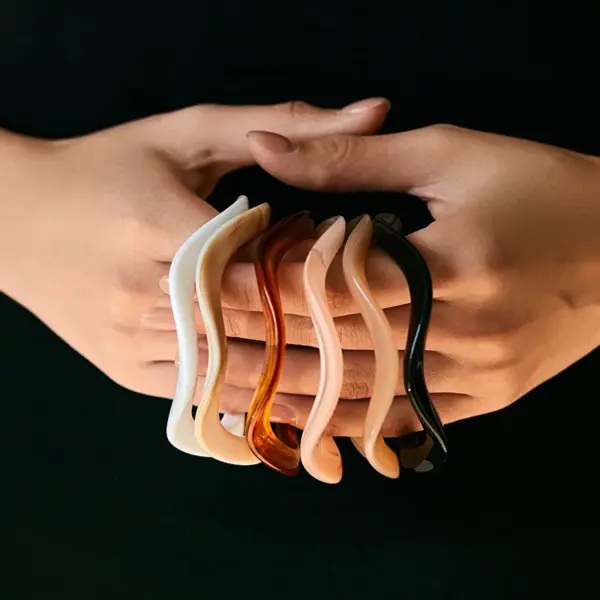 Wholesale Black Acrylic Bracelet Irregular Pattern Handmade Beaded Large Wide Jewelry Style - Nihaojewelry