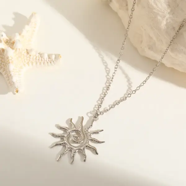 Wholesale Jewelry Retro Classic Style Sun 304 Stainless Steel Plating Pendant Necklace Cable Chain
