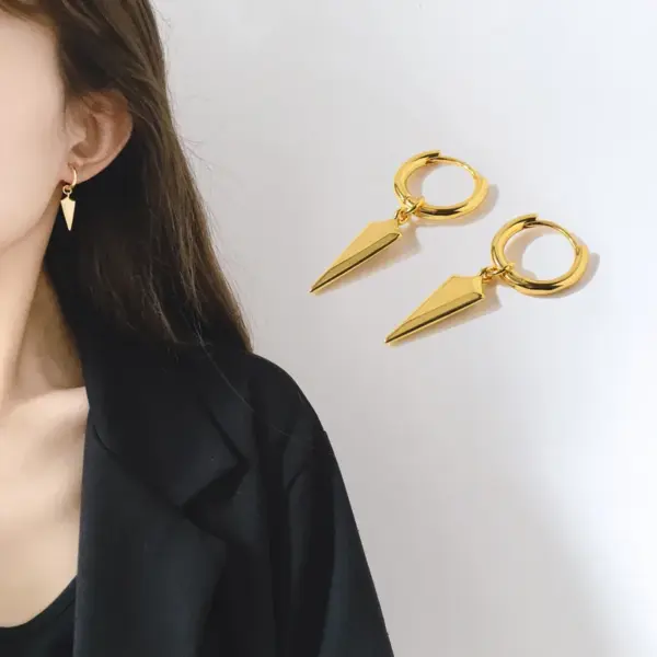 Wholesale Trillion-cut Three-dimensional Earrings For Women In Brass With 18K Real Gold Plated Finish And 0.03µm Coating Thickness