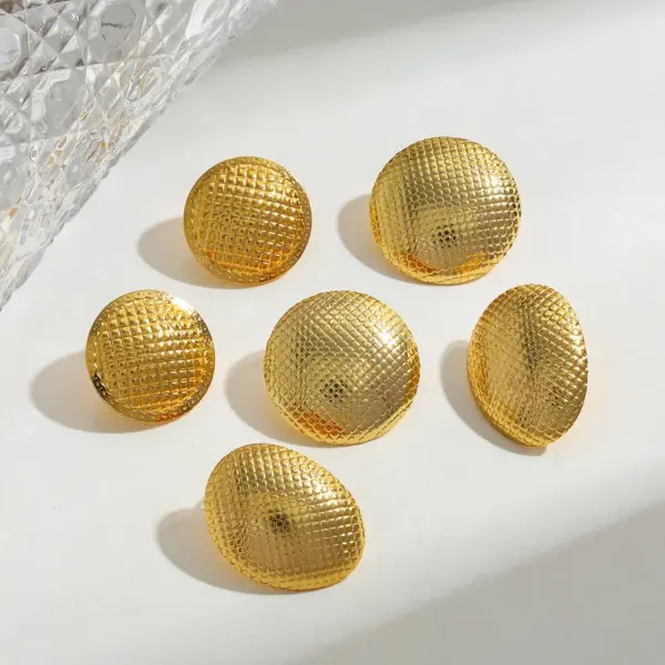 Wholesale 18K Gold Plated Stainless Steel Geometric Floral Pattern Earrings Casual Cute Simple Design For Dating Selfie Holiday Shopping