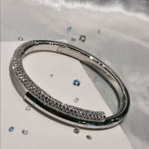 Platinum interwoven diamond bracelet