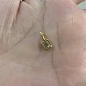 August Pendant