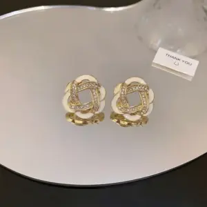 Wholesale Trillion-cut White Zircon Stud Earrings For Women In With Zinc Alloy