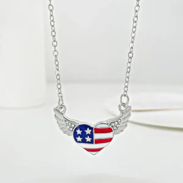 Wholesale Modern Style American Flag Alloy Inlay Rhinestones Independence Day Women's Pendant Necklace