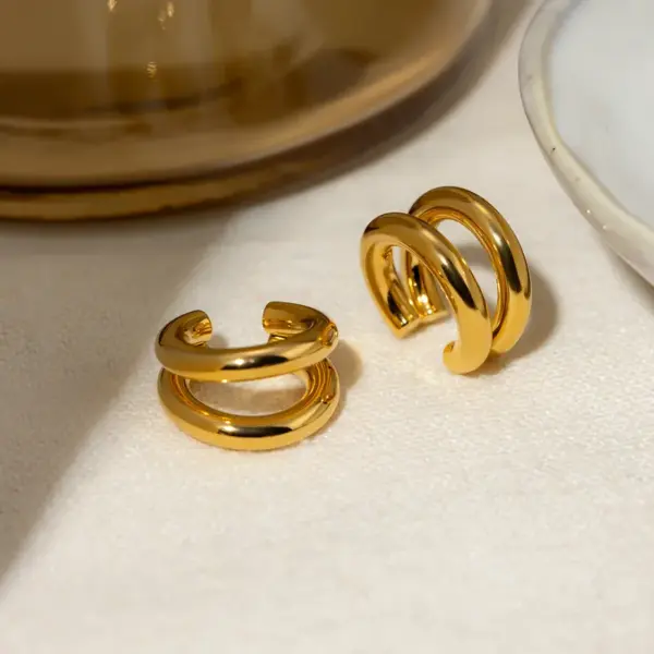 Wholesale PVD Coated Real Gold Plated 18K Gold Solid Color 304 Stainless Steel Simple Style Classic Style Waterproof Non Tarnish Ear Cuffs