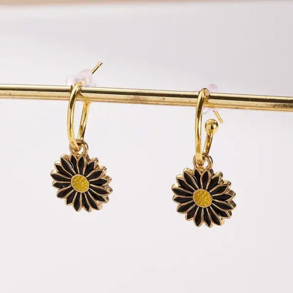 Wholesale Fashionable Plated Flower Earrings Color Preservation Drop Oil Polished Copper Casual Modern Minimalist Style