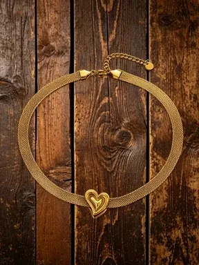 Wholesale Heart Shape Necklace For Women With Waterproof Non Tarnish 18K Real Gold Plated 304 Stainless Steel Featuring Electroplated Snake Chain