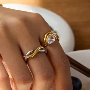 Wholesale 304 Stainless Steel Geometric Snake PVD Coated Real Gold Plated Casual Modern Style Commute Waterproof Non Tarnish Open Rings Rings