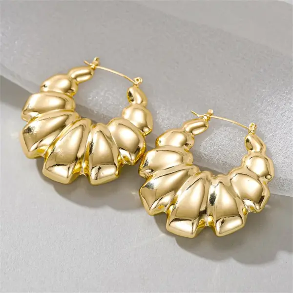 Wholesale Three-dimensional Geometric Earrings For Women In Copper With KC Golden Water Plating And 0.03µm Thickness