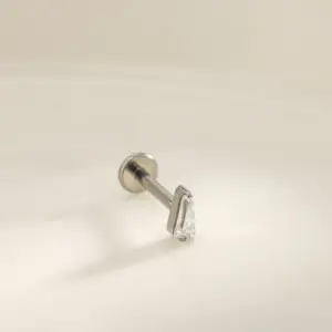 Titanium Color 1.2*8 Lip Studs