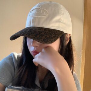 Beige-ch leopard print letters stitching / M(56-58cm)