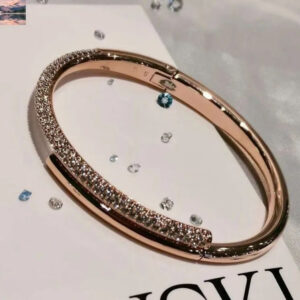 Rose gold interwoven diamond bracelet