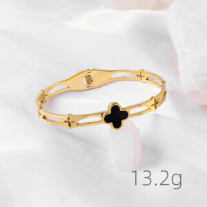 51158 black shellfish