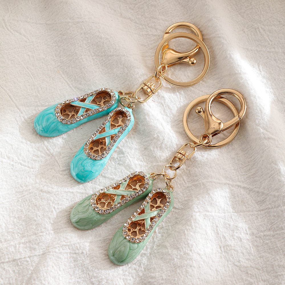 Wholesale New Ballet Shoes Key Chain European and American Diamond-encrusted Boots Metal Keychain Pendant Cute Creative Small Gift