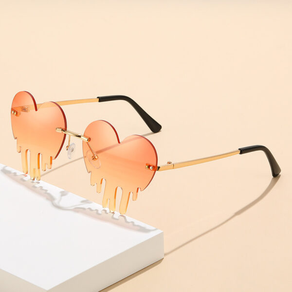 Wholesale 028 Fashion Personalized Sunglasses Colorful Ocean Tears Sunglasses for Men and Women