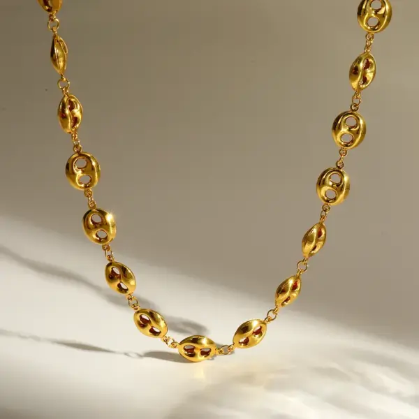 Wholesale Asymmetrical Oval Jewelry Set For Women With 18K Real Gold Plated 304 Stainless Steel And PVD Coated Cuban Link Chain