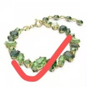 Green pond bracelet