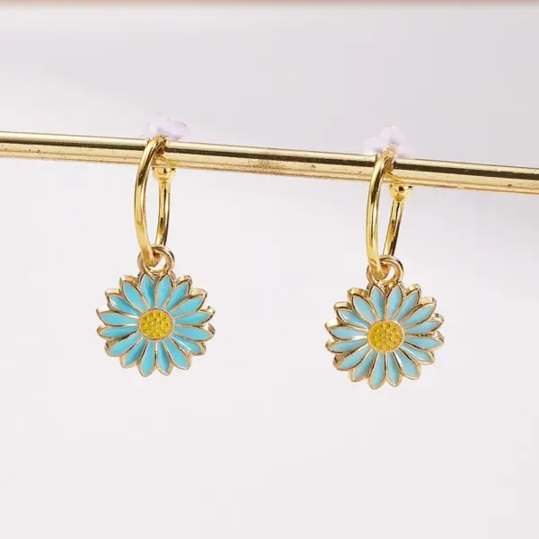 Wholesale Fashionable Plated Flower Earrings Color Preservation Drop Oil Polished Copper Casual Modern Minimalist Style