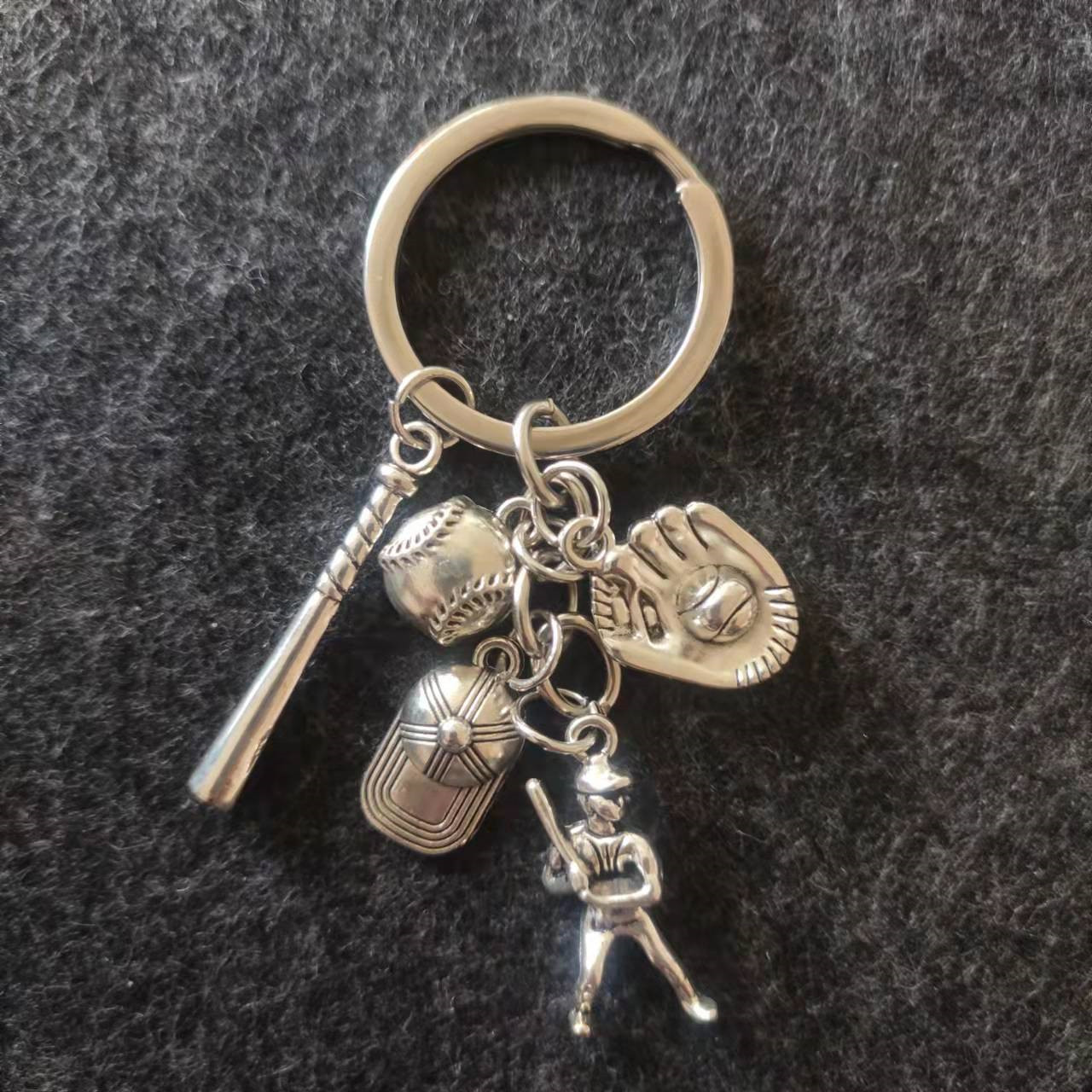 Wholesale Baseball Hat Ball Stick Ball Gloves Baseball Athlete Baseball Enthusiasts Key Chain