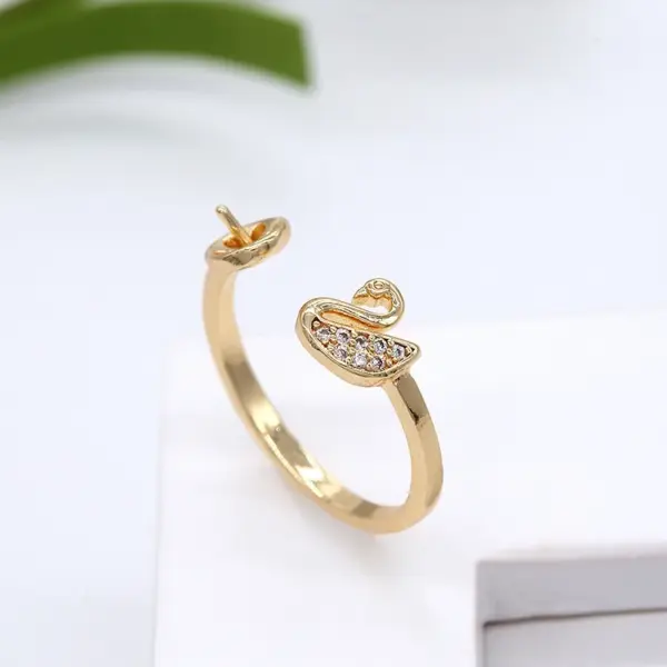 Wholesale Adjustable Leaves Ring For Women In 14k Gold Filled With Electroplated Finish And Zircon Inlay, New Style