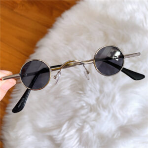 Silver frame Black