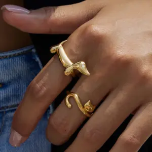 Wholesale Ladies Adjustable Open Ring Minimalist Style 18K Gold Stainless Steel Geometric Cat And Dog Design With Diamond Lines Sausage Dog