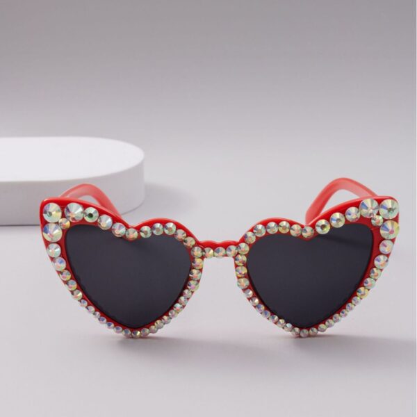 oly-a34613c700e681d633259b46521c58c4 Wholesale Heart-Encrusted Diamond Sunglasses Sunglasses Dot Diamond Handmade Style Female Cute Cat Eye Fresh