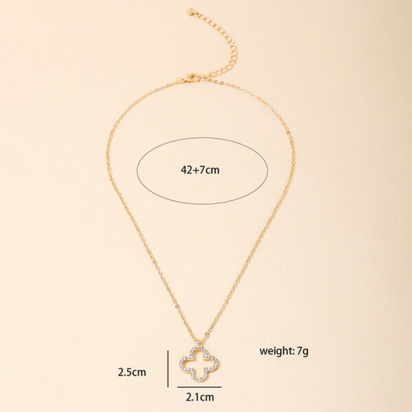 oly-a34ae61fe2142242bf0df88ec8ef94e2 Wholesale fashion women's clover necklace light luxury elegant simple Mori niche pendant jewelry